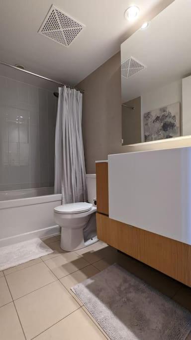 Lovely 2 Bed Condo In Downtown Toronto Dış mekan fotoğraf